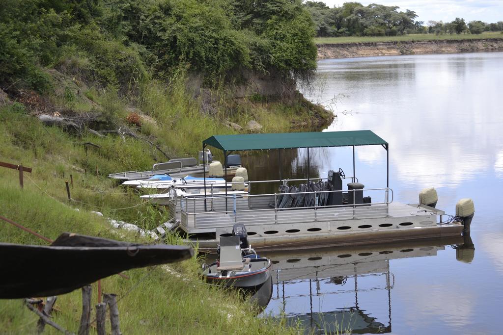 Hotel Zambezi Mubala Camp Katima Mulilo Exterior foto